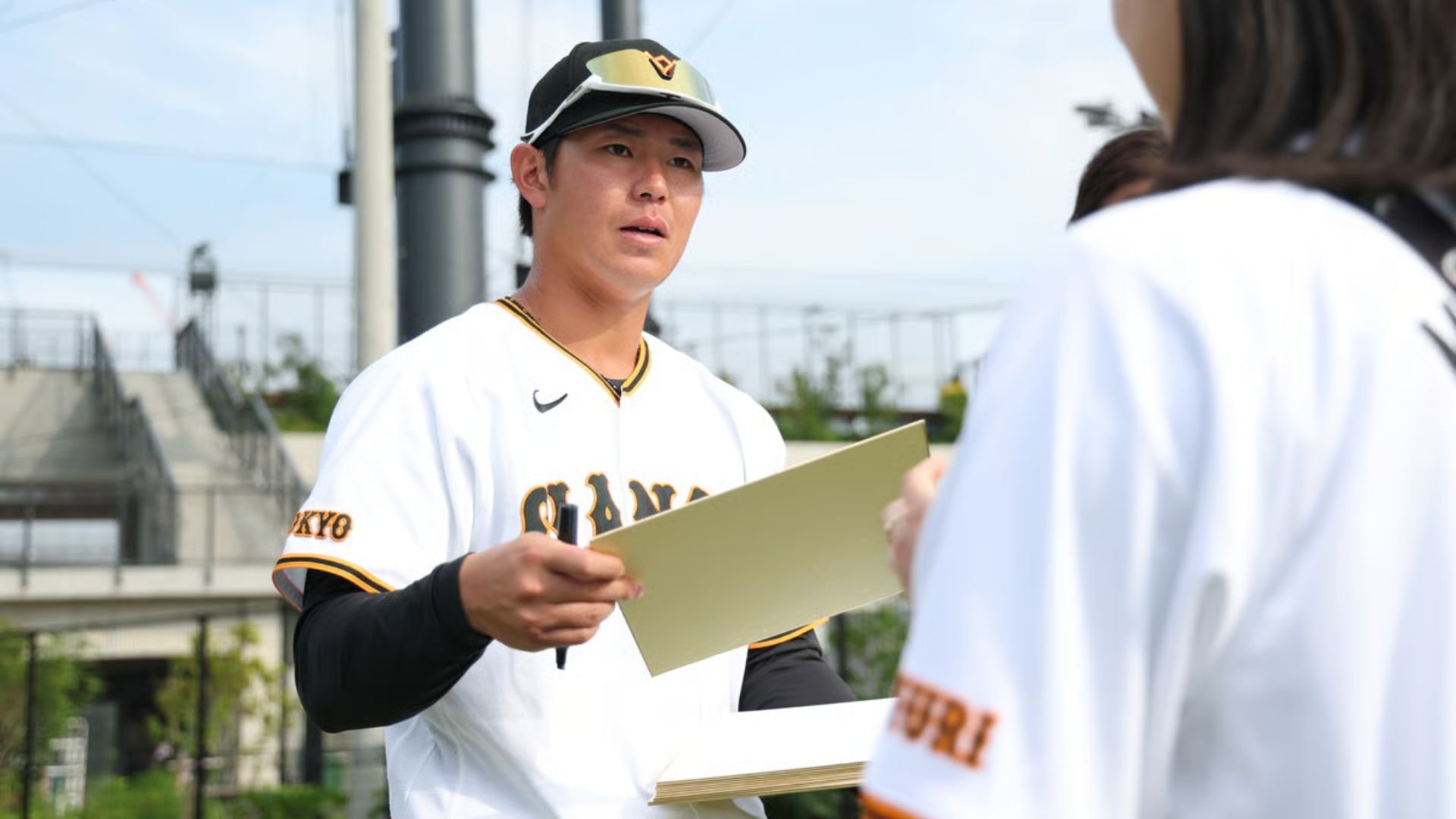 8月・9月のファーム戦4試合で両チーム選手のサイン会を開催！